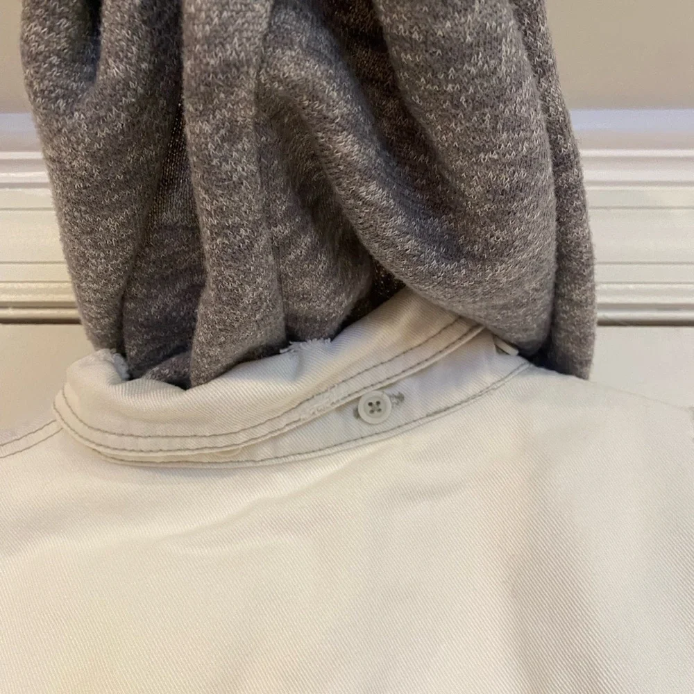 Free People Distressed White Denim Jacket - Size Large - Picture 8 of 10